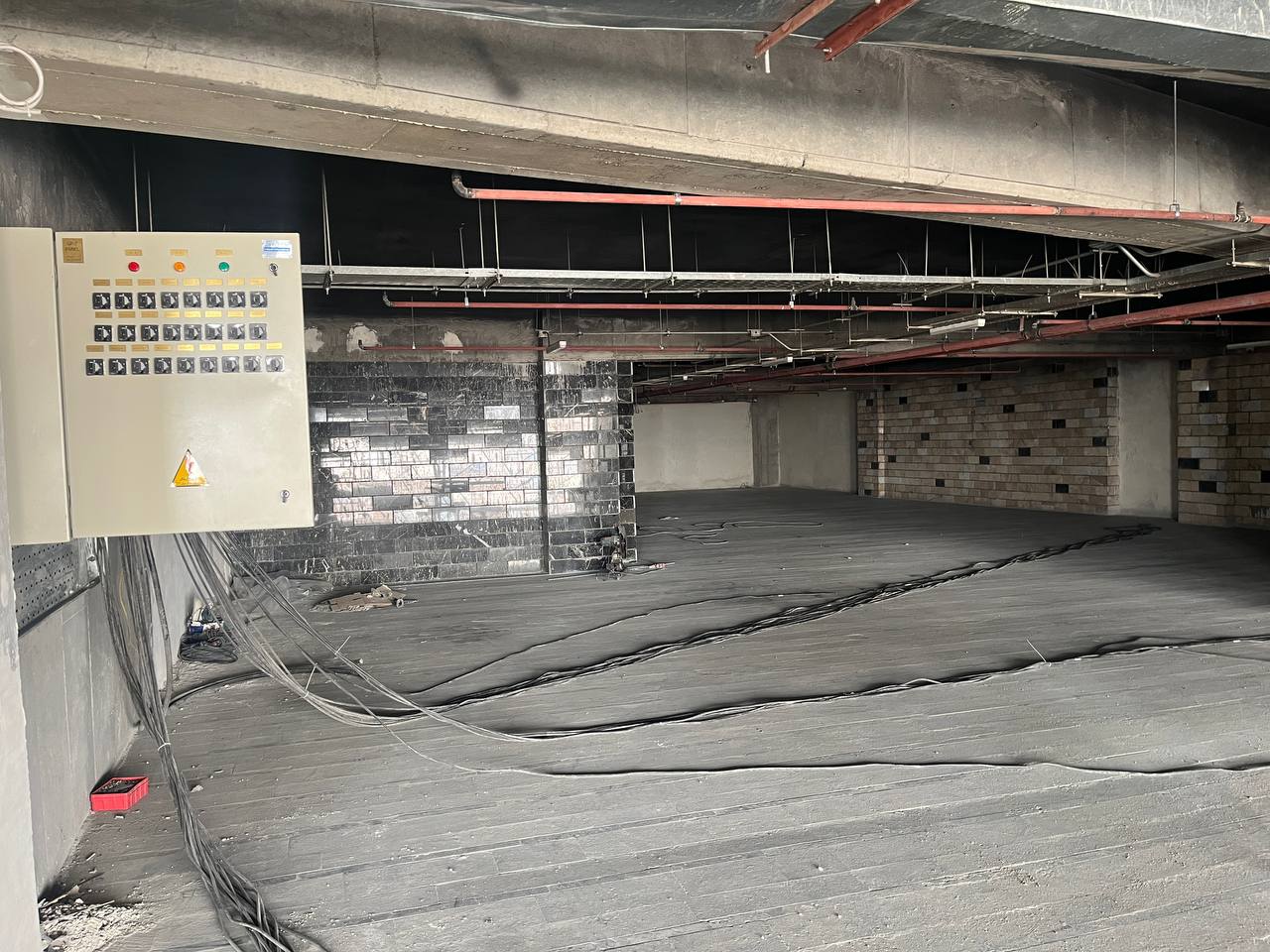 صفحه اصلی 10 photo 2025 11 30 01 05 00